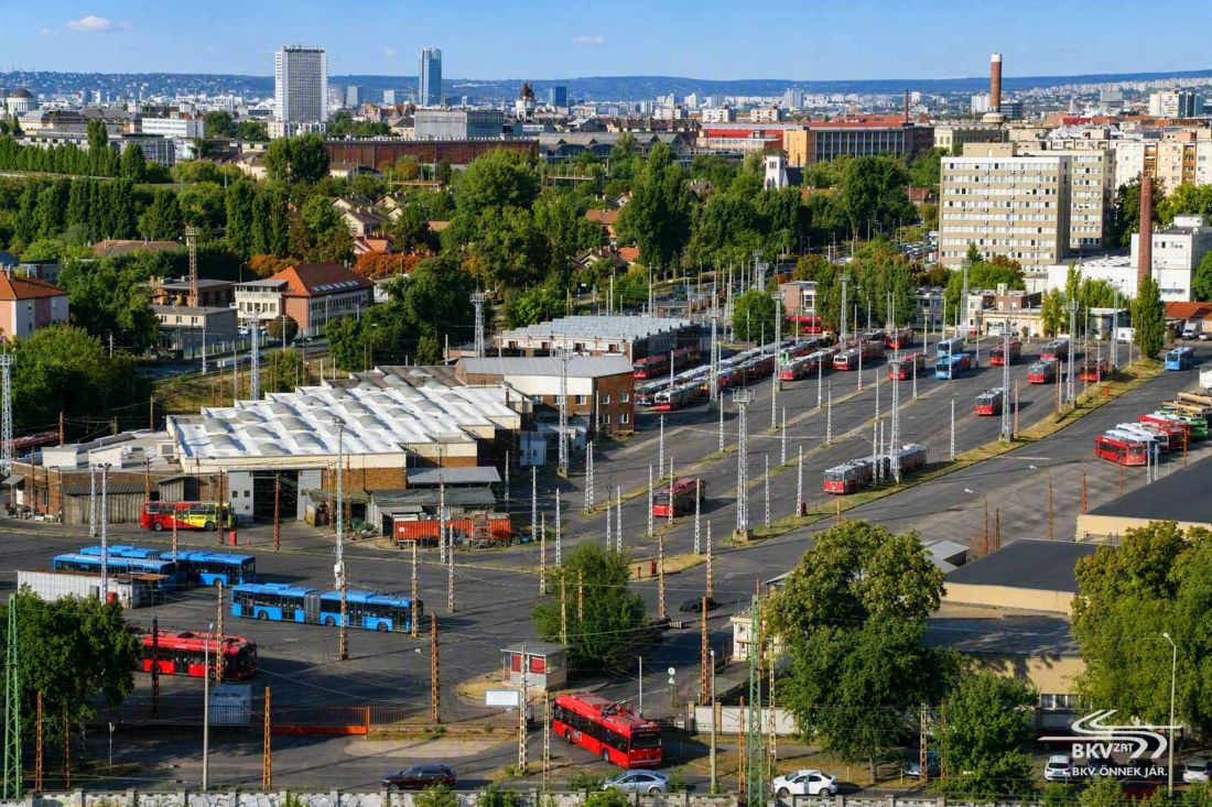 Zách utcai trolibuszgarázs felülről nézve